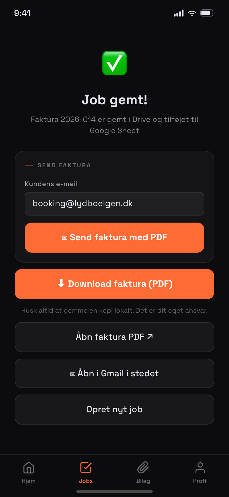 Kvitteringsskærm i portalen: fakturaen er gemt og kan sendes med det samme